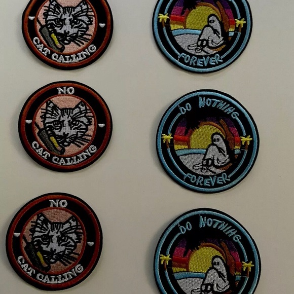 Iron on patch - Picture 1 of 2